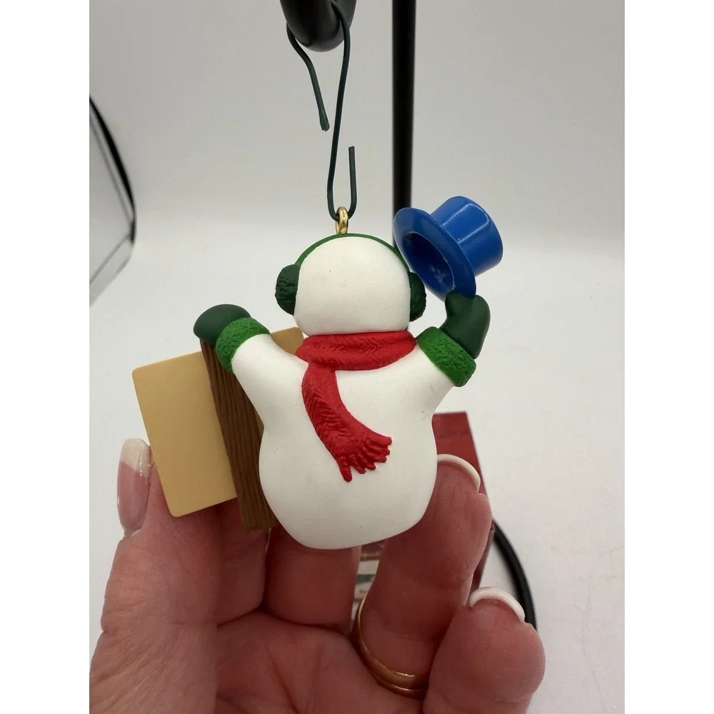 ⛄✨ Hallmark Keepsake Ornament – Millennium Snowman – 1999 – Charming Y2K Holiday